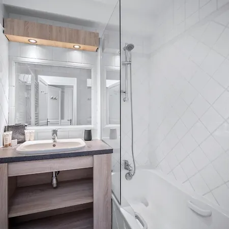 Spacieux Pour 10 Pers. A Val Thorens, Acces Direct Pistes, Balcon Sud, Espace Wellness - Fr-1-640-68 *