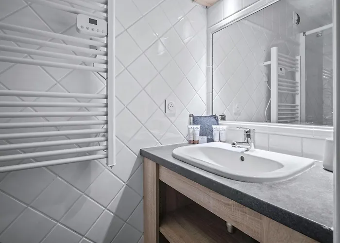 Spacieux Pour 10 Pers. A Val Thorens, Acces Direct Pistes, Balcon Sud, Espace Wellness - Fr-1-640-68 Apartament *