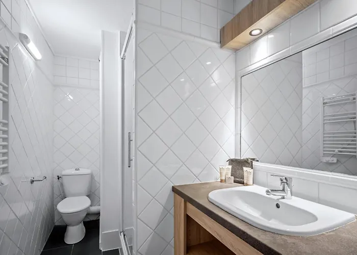 Apartment Spacieux Pour 10 Pers. A Val Thorens, Acces Direct Pistes, Balcon Sud, Espace Wellness - Fr-1-640-68 *